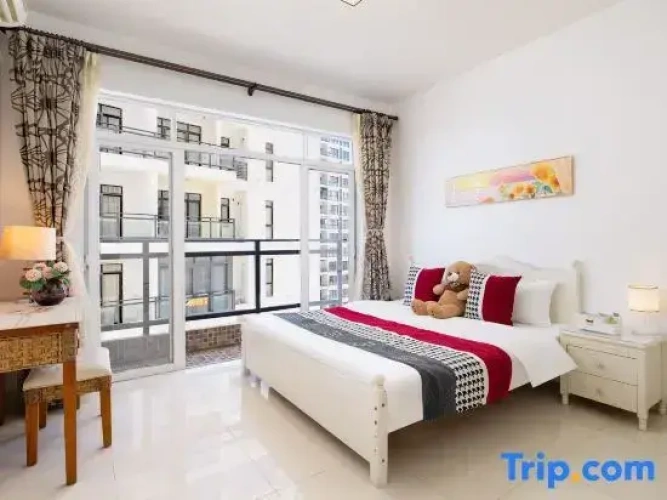 2 Bedrooms Family Suite with balcony