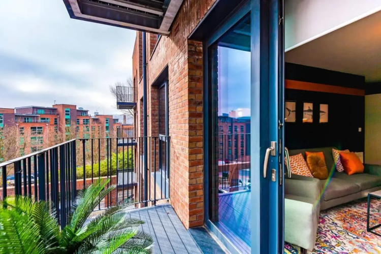 Exceptional Rated Apartment Sheffield
