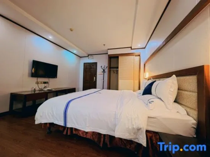 1 Bedroom Business Double Suite