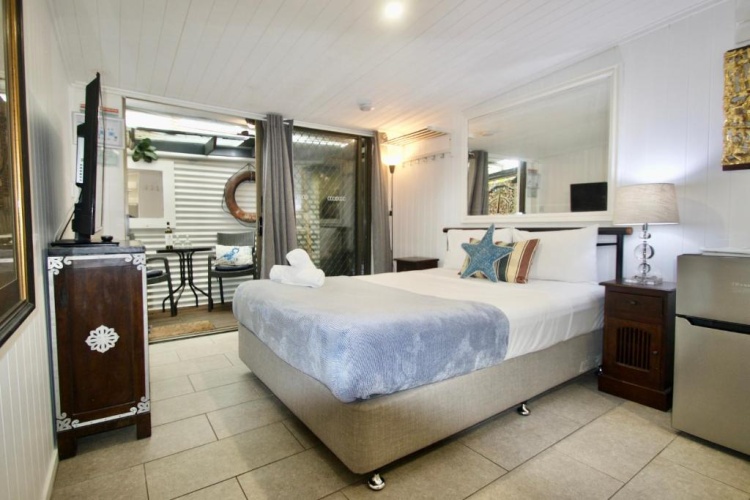 Bed in Dorm (male dorm)