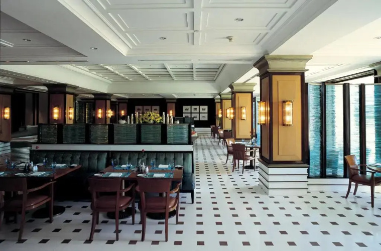 The Oberoi Amarvilas, Agra