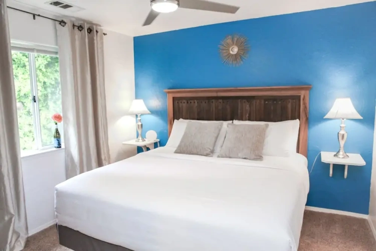 Suite with balcony