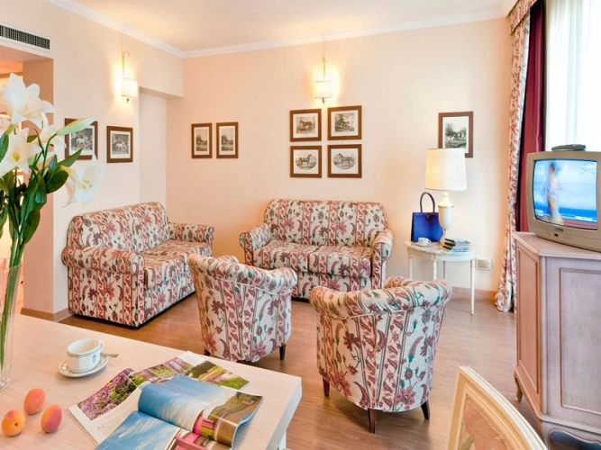 4 Bedrooms Economy Single Apartment