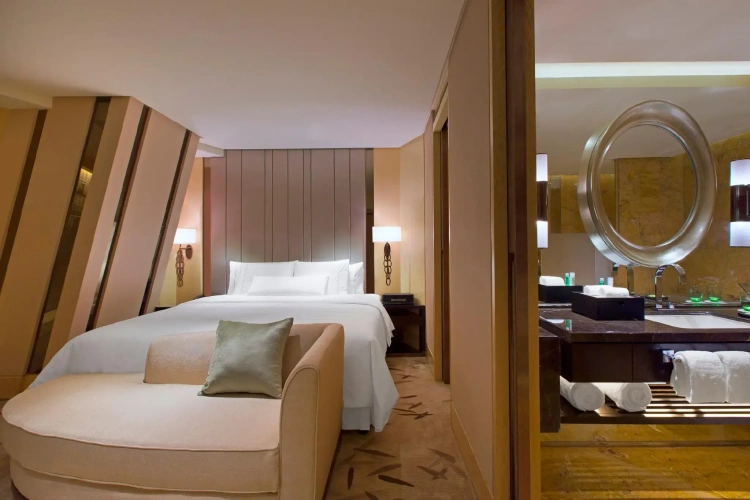Double Club Suite