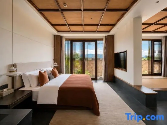1 Bedroom Premium Suite with panoramic view