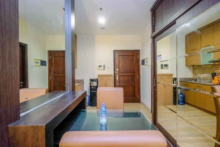 Fancy And Classic Studio Room At Bellezza Apartment