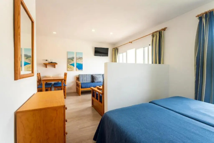 Apartamentos Massol