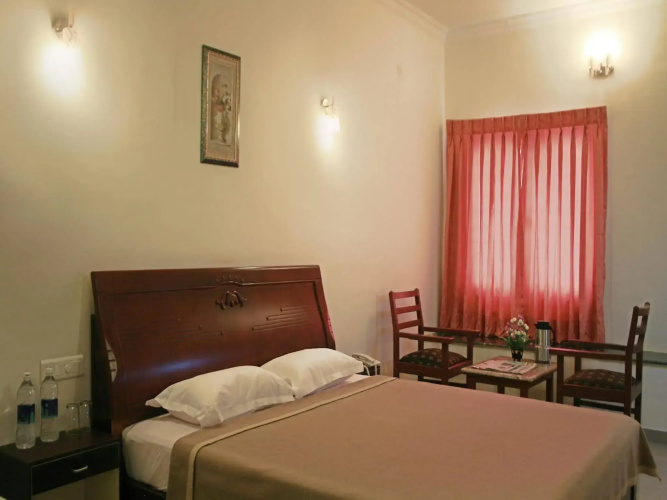Hotel Kumararraja Palace