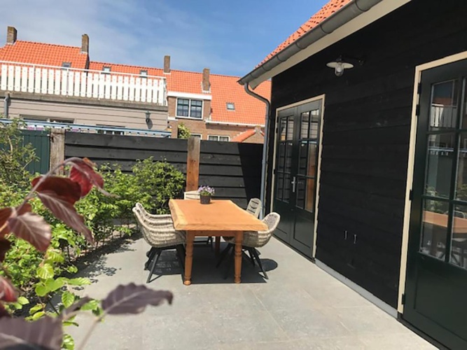 2 Bedrooms Cottage