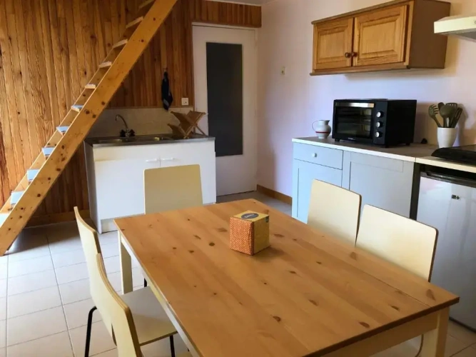 Apartment with garden view