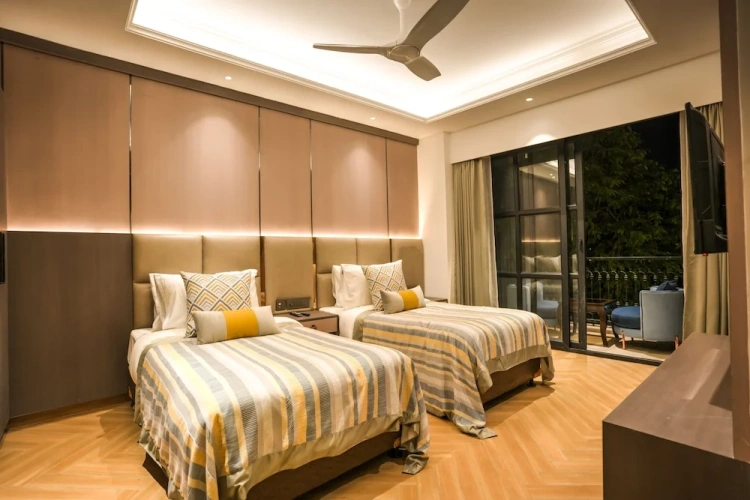 Business Twin room with city view