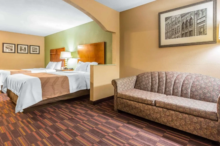 Quadruple Suite