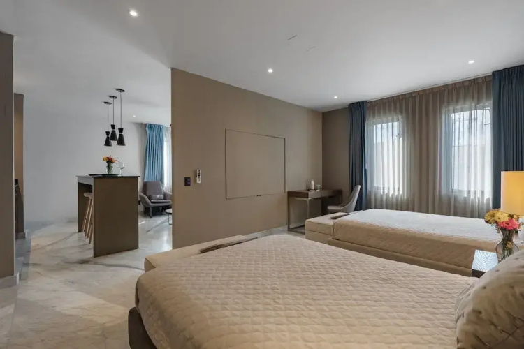 Elefant by Naya Homes