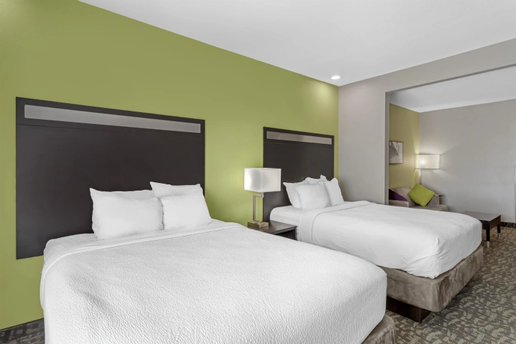 Quadruple Suite