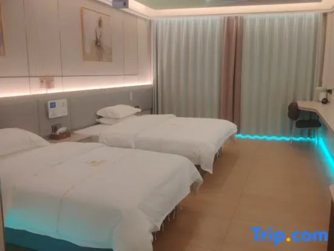 Standard Twin Family room
