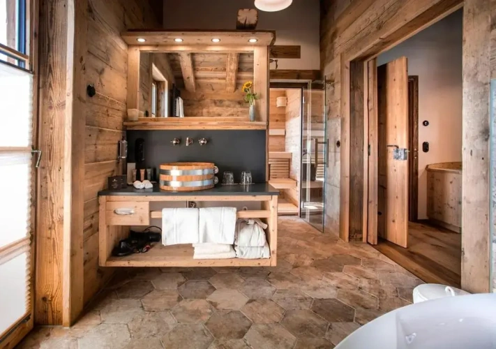 1 Bedroom Suite