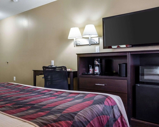 Econo Lodge Jamestown South