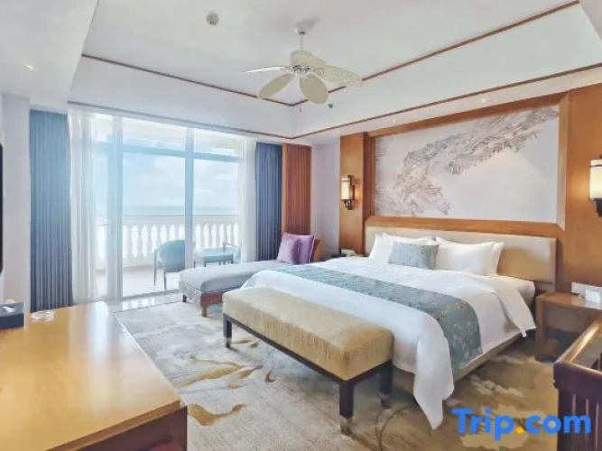 Triple Family Duplex Suite with sea view