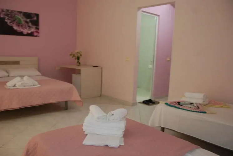 Briken Aparthotel