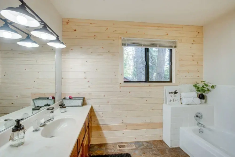 3 Bedrooms Cottage