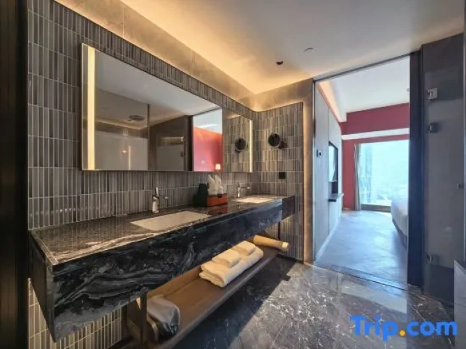Premier Suite