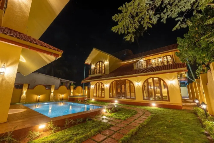 Ishaan Holiday Home