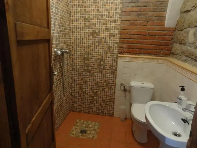 3 Bedrooms Cottage