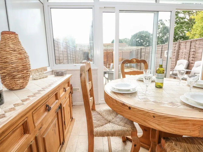 17 Coventry Close