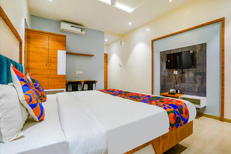 Fabhotel Kesar Inn