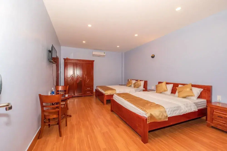 Bungalow Hotel