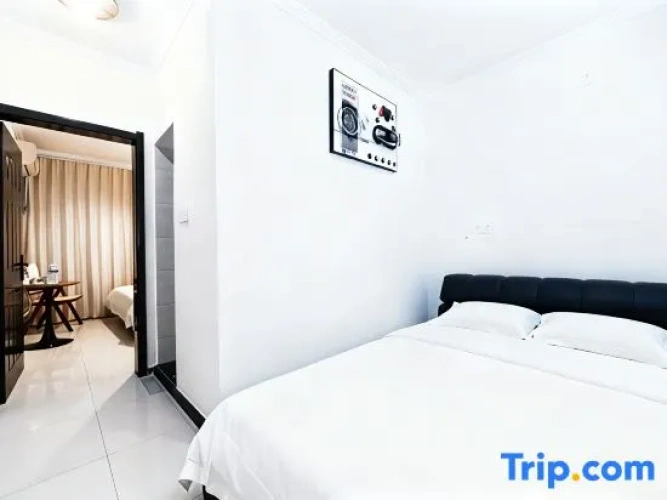 2 Bedrooms Standard Family room
