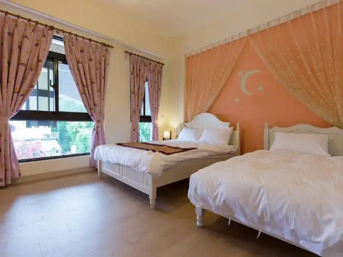 Money Bed and Breakfast