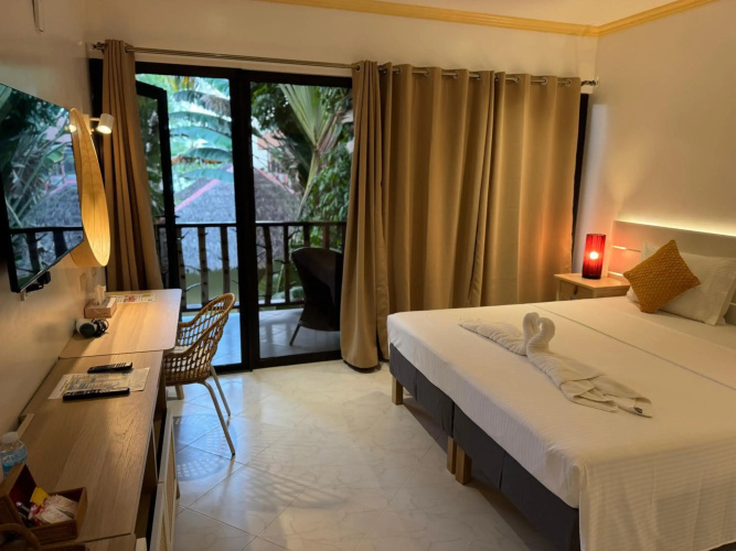 Alona Vida Beach Resort
