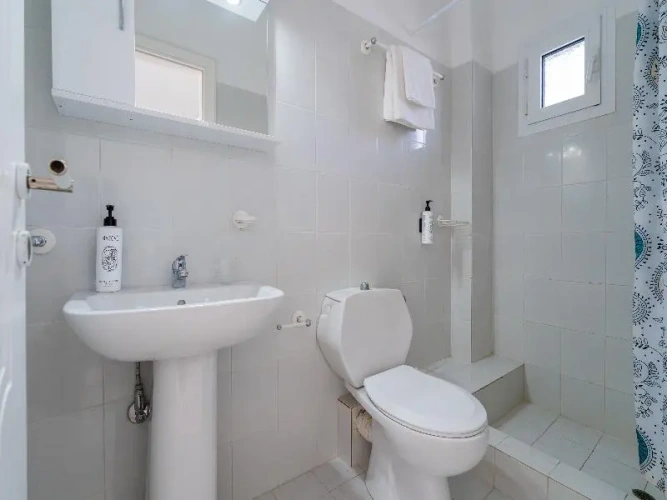 1 Bedroom Standard Quadruple room with balcony