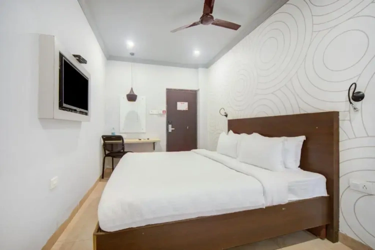 Classic Triple room