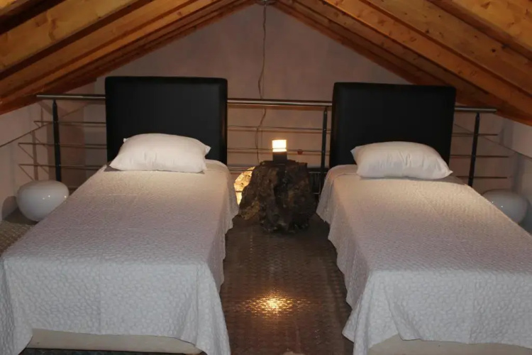 Odysseos St. Loft