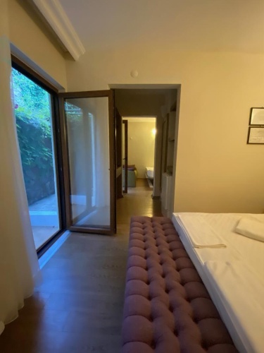Quadruple Suite