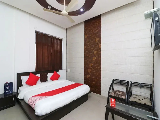 Hotel Alpine by OYO Rooms