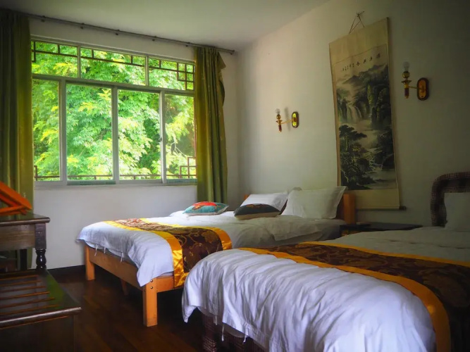 The Yangshuo Moon Resort