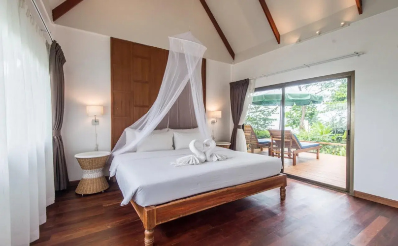 Twin Bay Resort