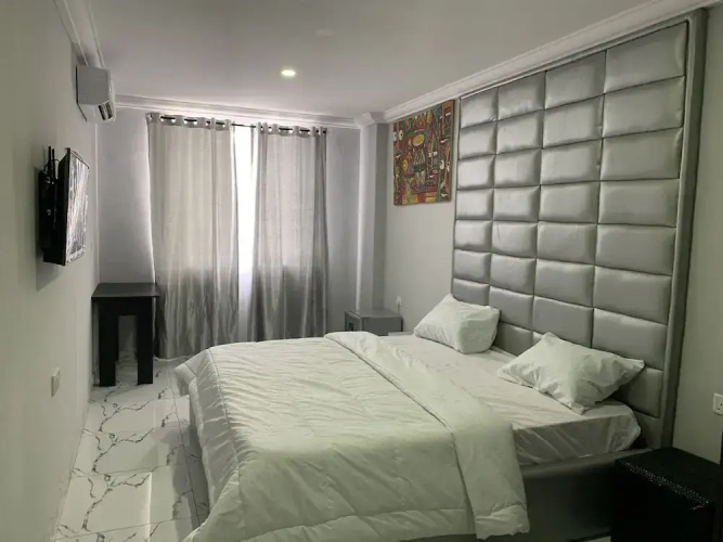 GrandBay Luxury Hotel