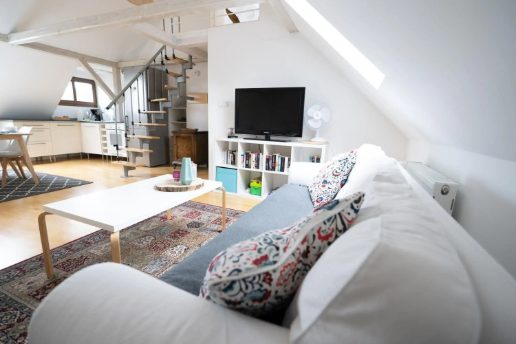 Apartment 27