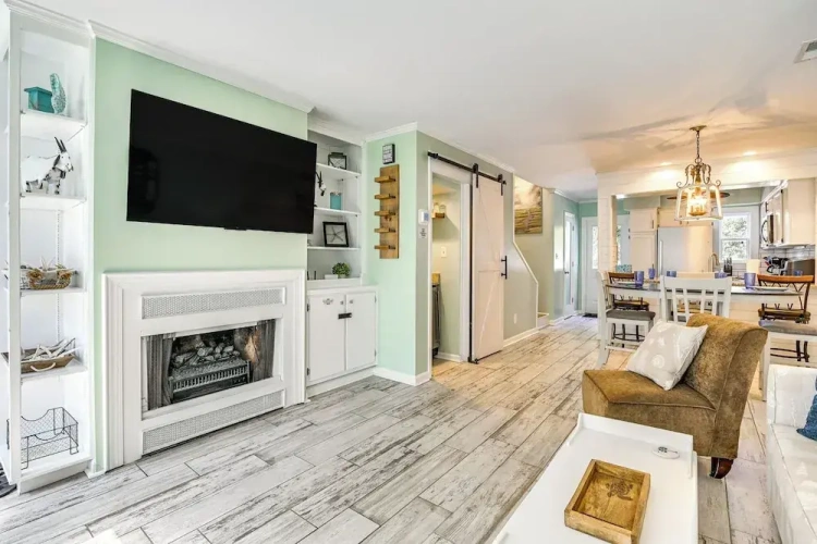 2 Bedrooms Apartment