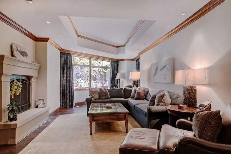Luxe 2BR+Den Ritz-Carlton Residence Quiet Location by RedAwning