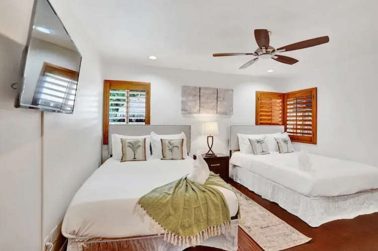 4BD House with Private Heated Pool