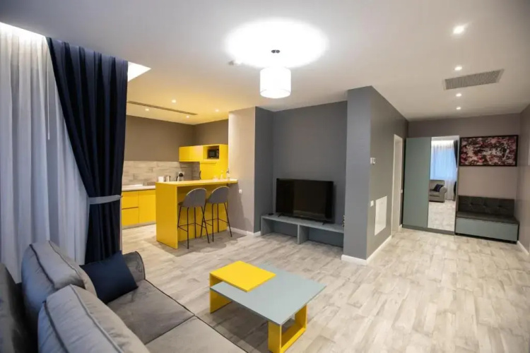 Omnia Apartments
