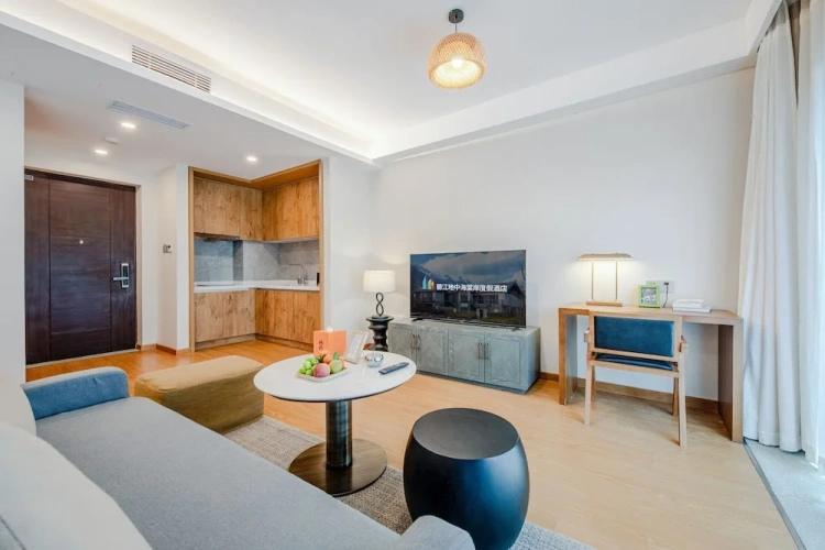 Superior Double room with balcony and with mountain view