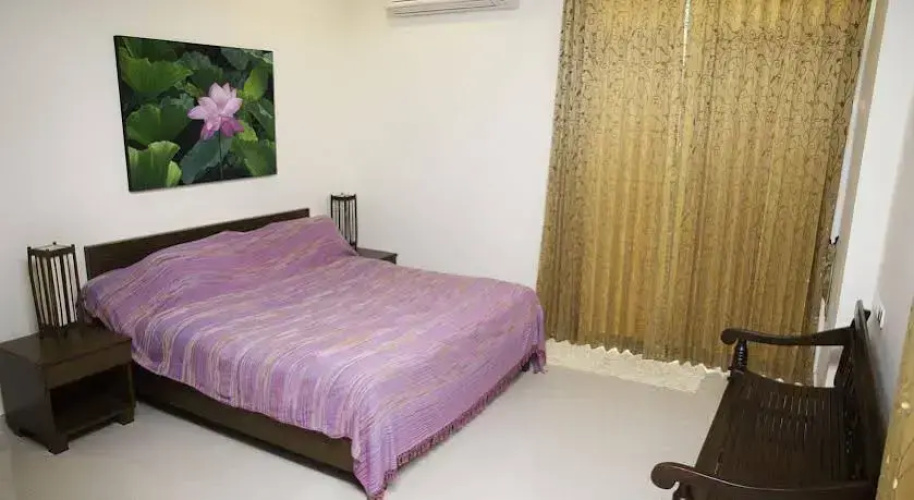 Loran Villa