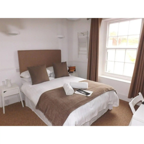Cadgwith Cove Inn