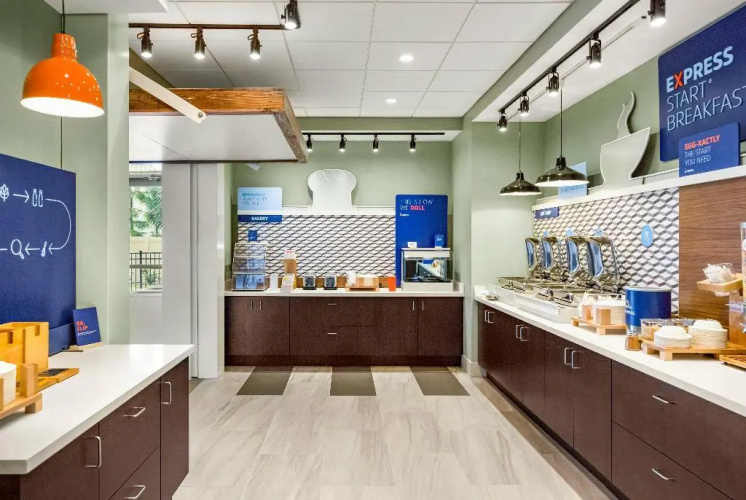 Holiday Inn Express & Suites Sanford photo 13